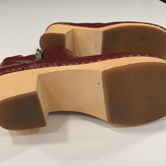 SWEDISH HASBEENS Zip It Emy Burgundy, Size 38 - Picture 3 of 5